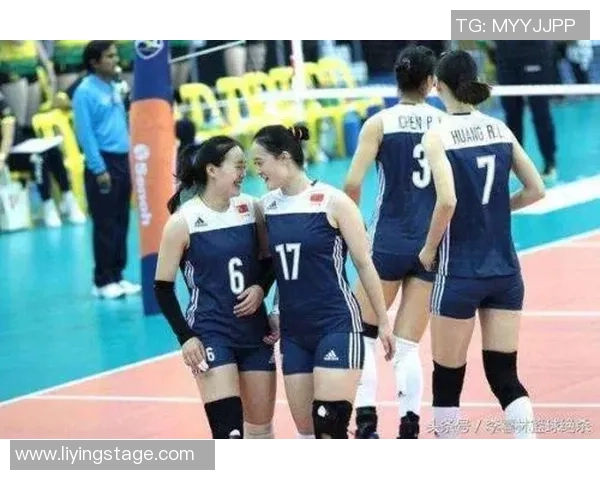 兰兰：从青涩少女到足球场上的闪耀新星，成就与挑战并行的奋斗之路