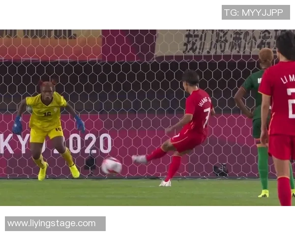 被足球队伍抛弃的球星逆袭之路：从低谷到巅峰的奋斗故事